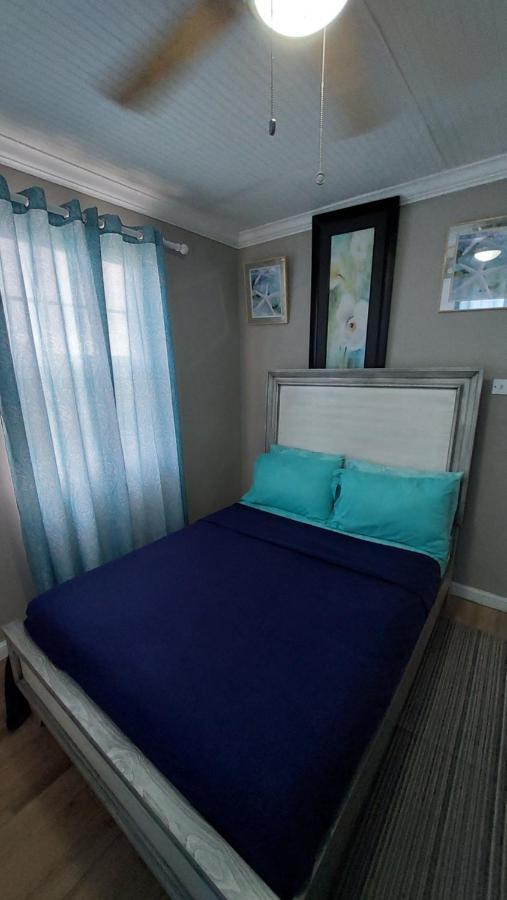 Carmen Apartment Бриджтаун Экстерьер фото